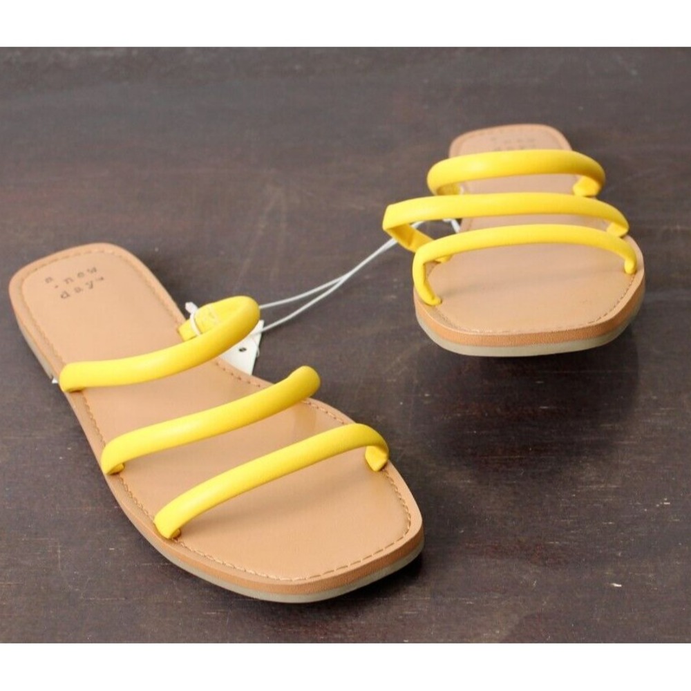 A New Day Womens Yellow Slide Sandals Triple Strap Thong Flip Flop Size‎ 8.5